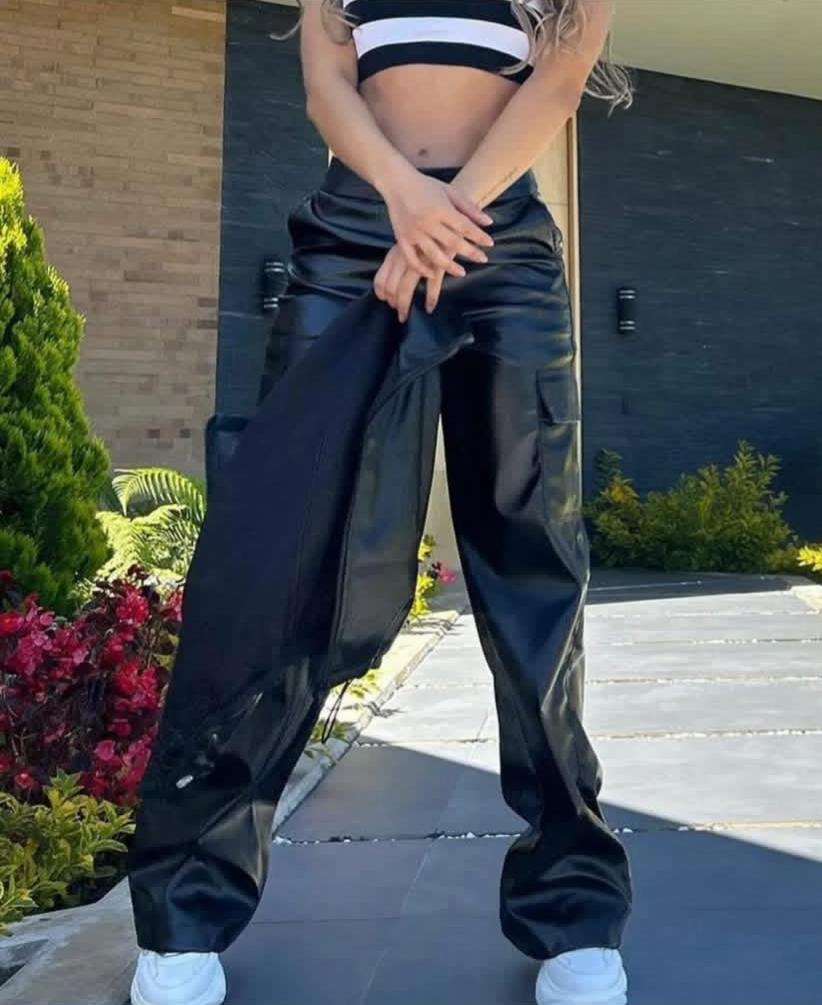 Pantalón Jogger de Cuero 🖤✨